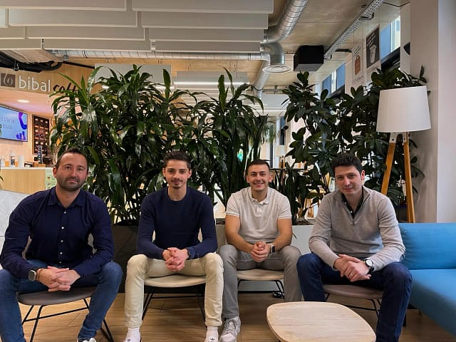 Voici l'équipe Greenliving composé de 2 associés et de 2 employés.