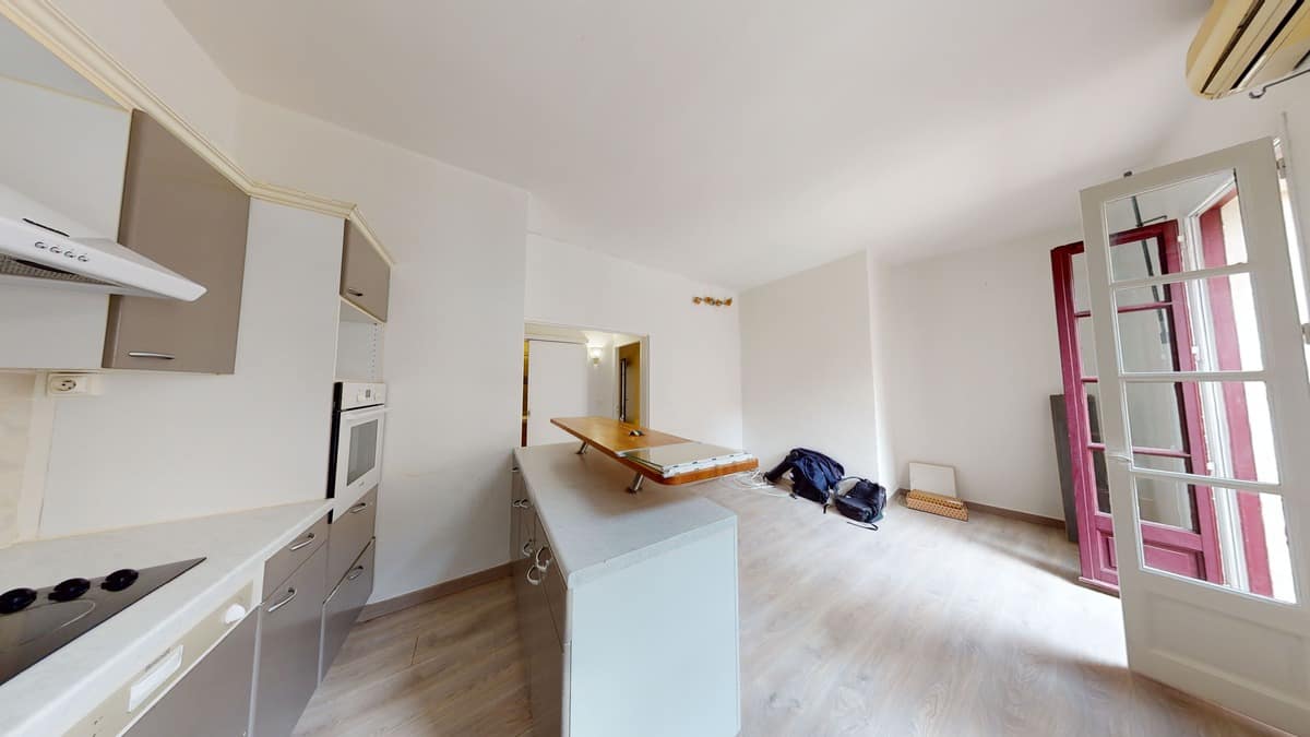 Chambre avant rénovation — Littra