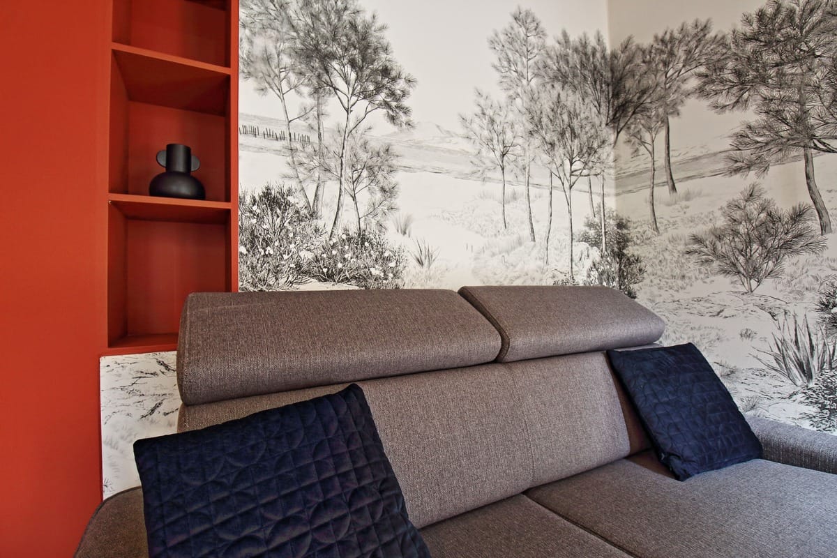 Décoration — appartement rénové, Littra