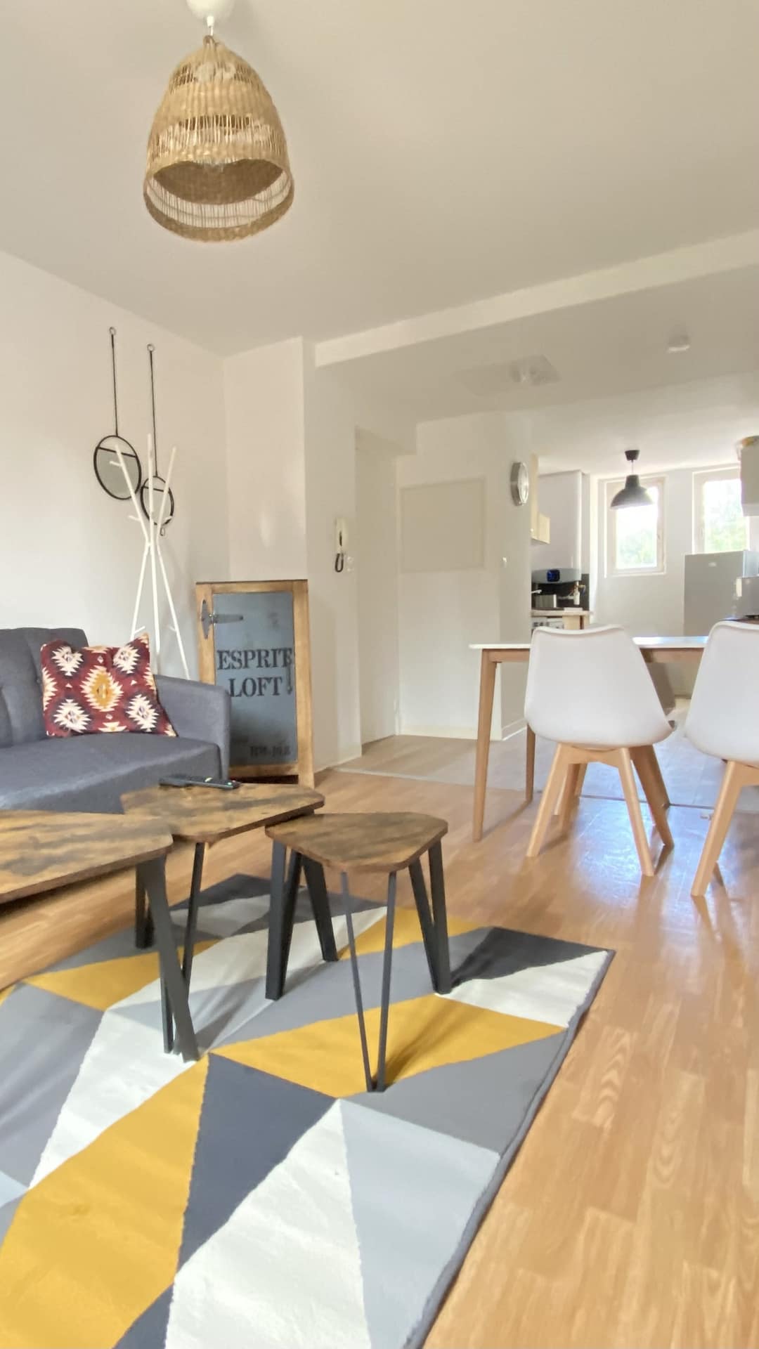 Intérieur rénové — Mongia