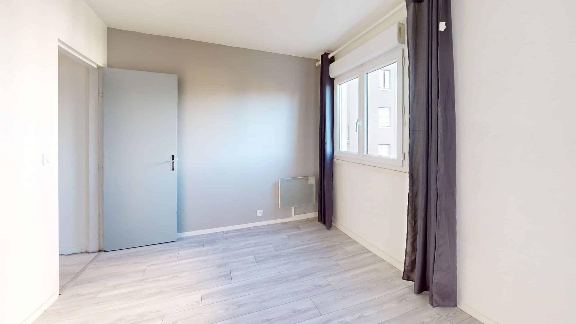 Chambre avant rénovation — Alama