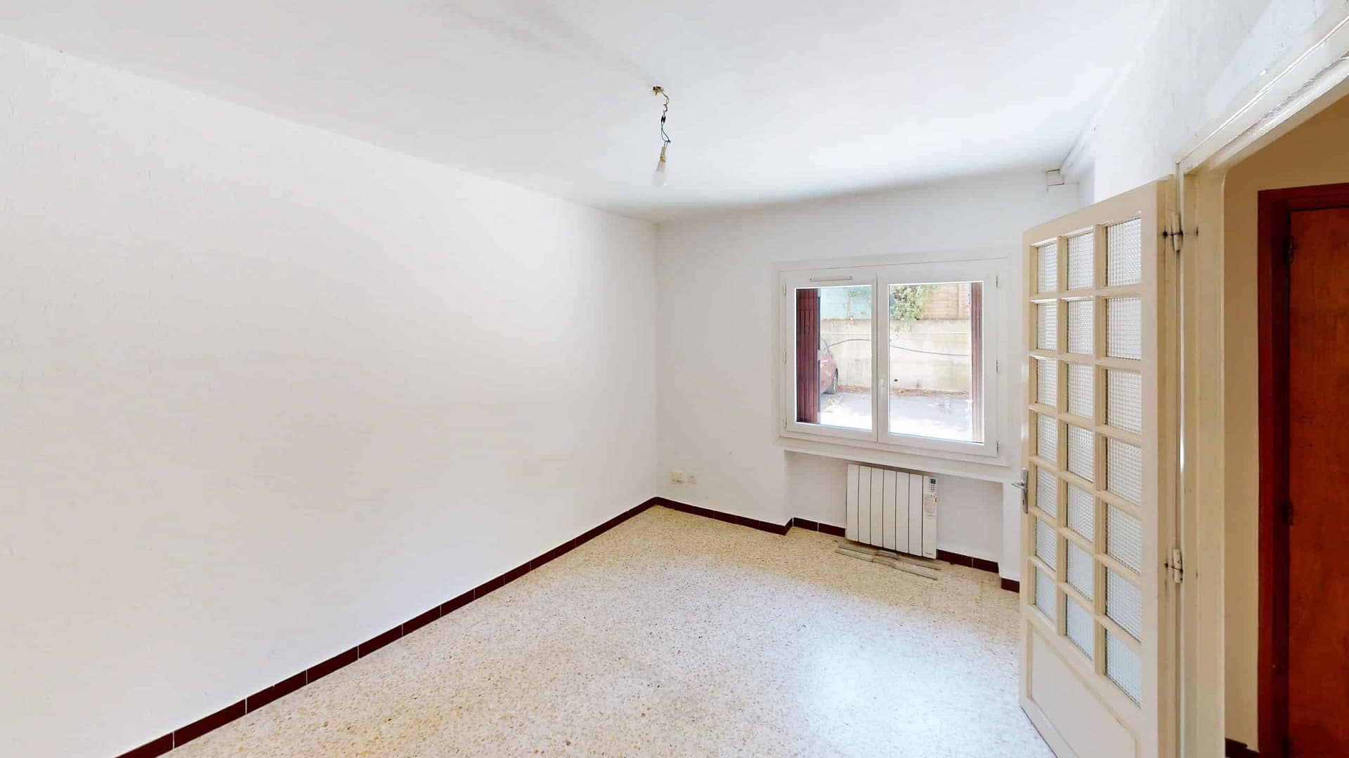 Chambre avant rénovation — Belona