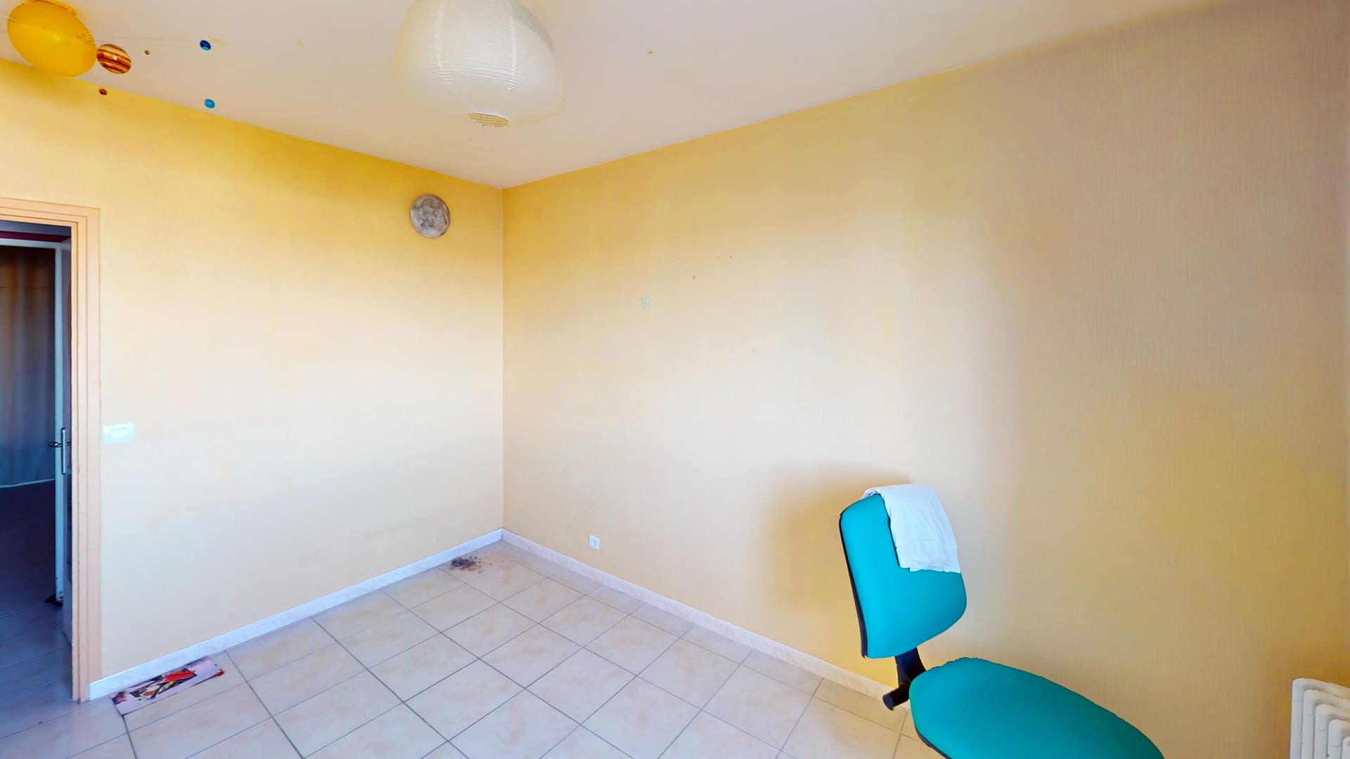 Chambre avant rénovation — Raya