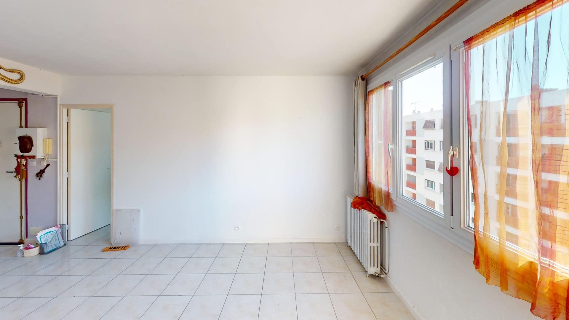 Chambre avant rénovation — Raya