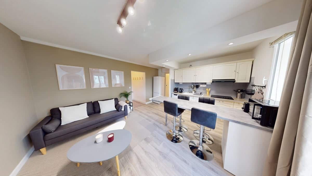 Intérieur rénové — Alama